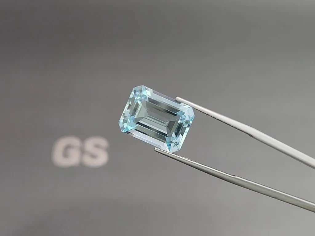 Aquamarine octagon cut 11.70 carats, Madagascar 3