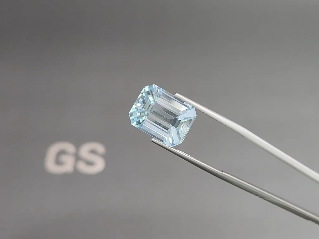 Aquamarine octagon cut 13.00 carats, Madagascar 3