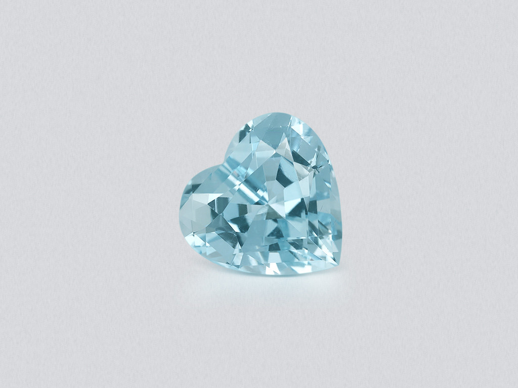 Aquamarine Santa Maria heart shape 6.04 carats, Mozambique