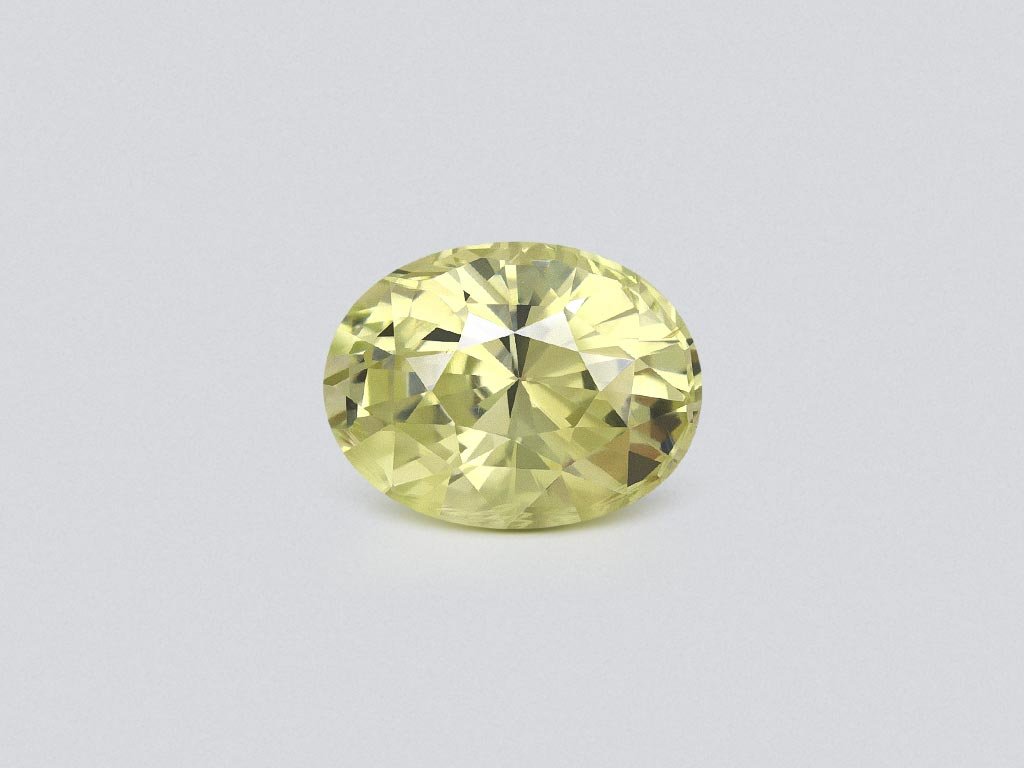 Chrysoberyl in oval cut 2.99 carats, Sri Lanka