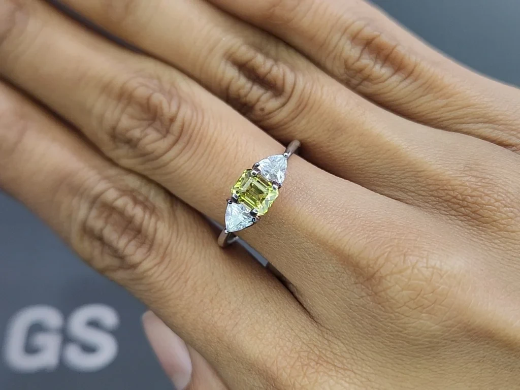 Chrysoberyl octagon cut 1.18 carats, Sri Lanka 5