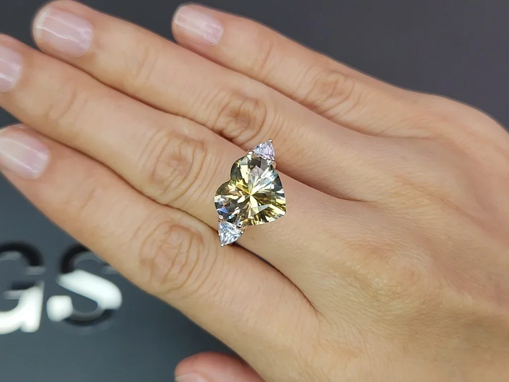 Citrine in a high-precision heart cut 5.03 carats, Africa 5