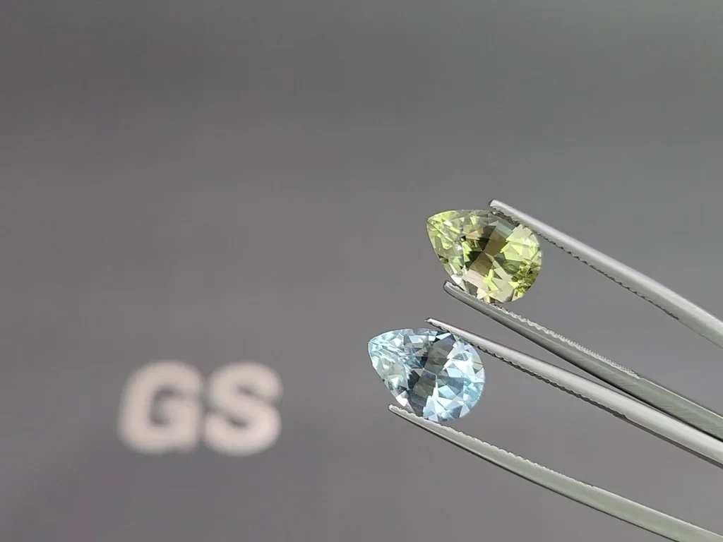 Contrasting pair of aquamarine and heliodor pear cut 5.14 carats, Mozambique 3