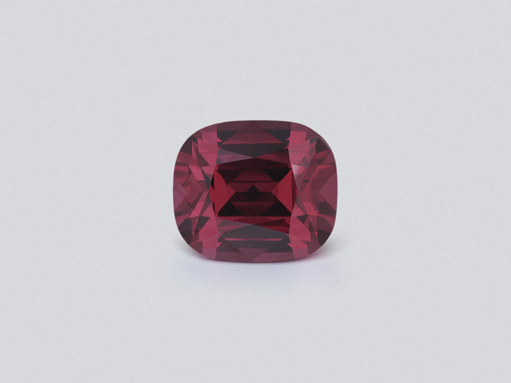 Garnet cushion cut 7.85 carats, Tanzania