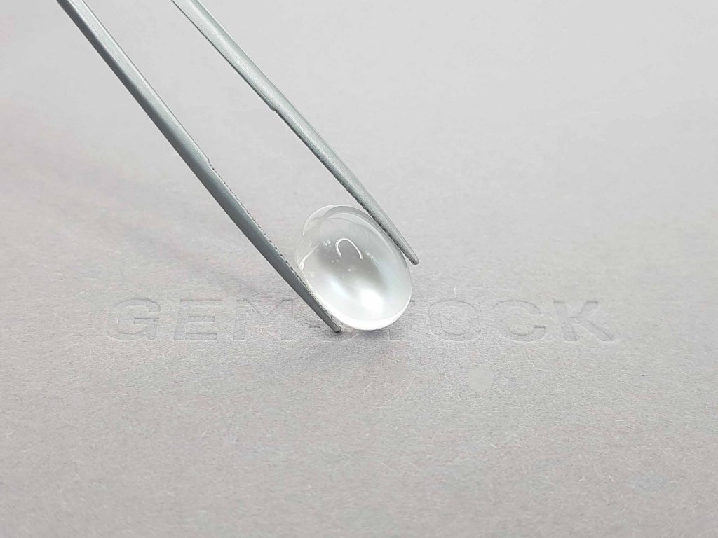 Moonstone from Burma in cabochon cut 6.66 ct 5