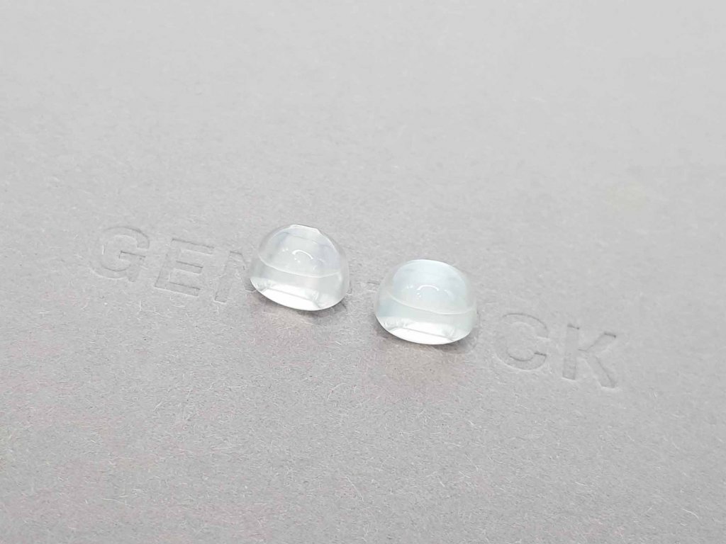 Moonstone from Burma in cabochon cut 7.42 carats 4