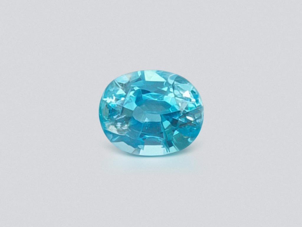 Neon blue oval cut apatite 1.60 ct from Brazil