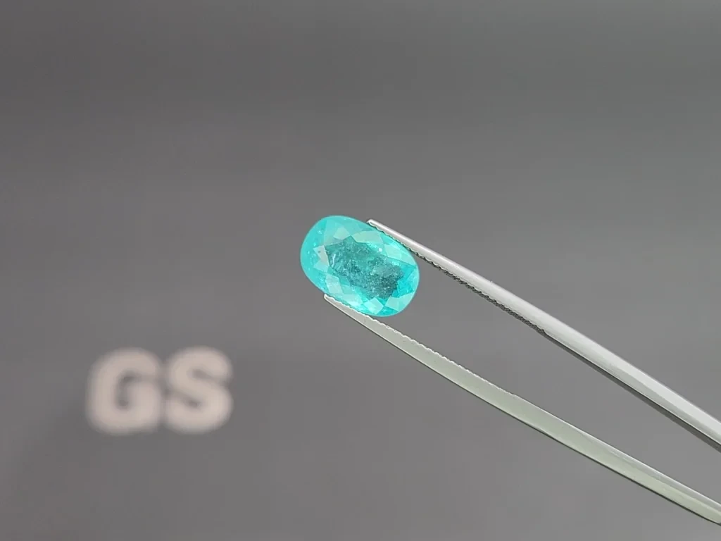 Neon blue Paraiba tourmaline in cushion cut 3.53 carats, Mozambique 3