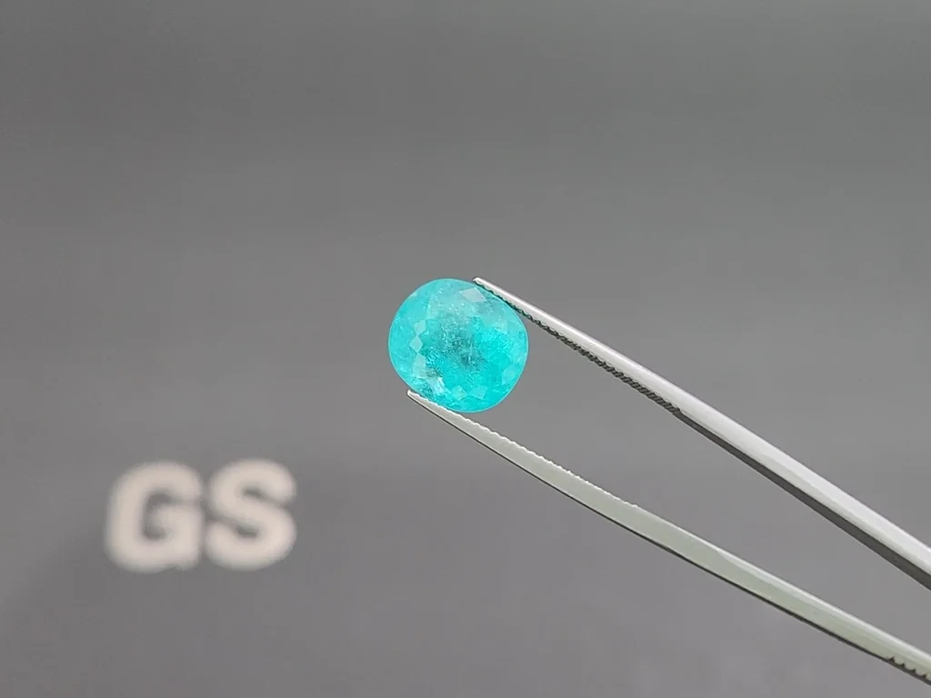 Neon blue Paraiba tourmaline in oval cut 7.03 carats, Africa 3