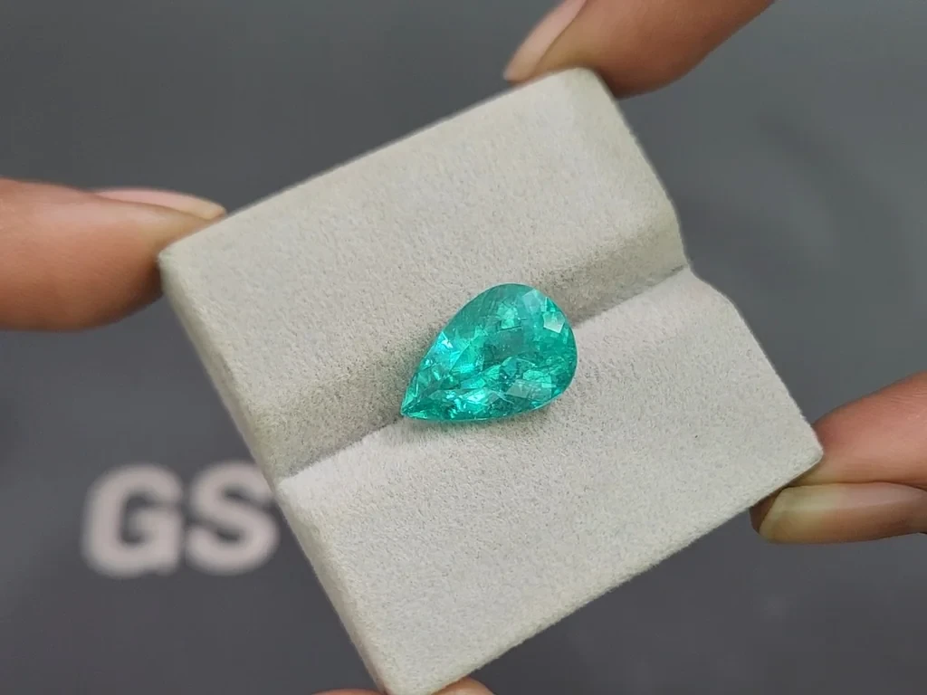 Neon blue Paraiba tourmaline in pear cut 6.76 carats, Mozambique 4