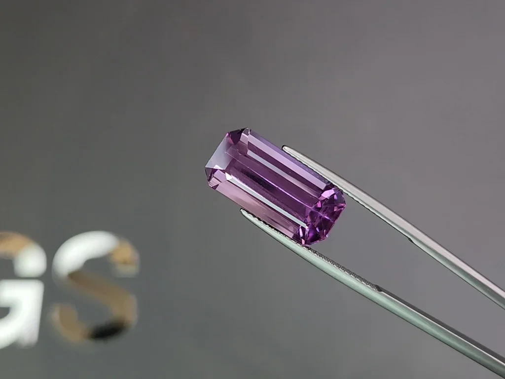 Octagon cut kunzite 14.06 carats, Afghanistan 3