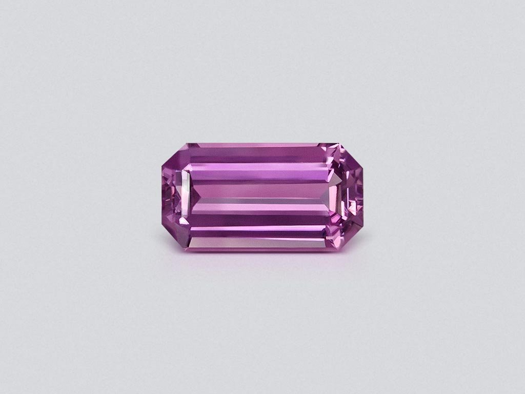Octagon cut vivid pink kunzite 19.81 carats, Afghanistan