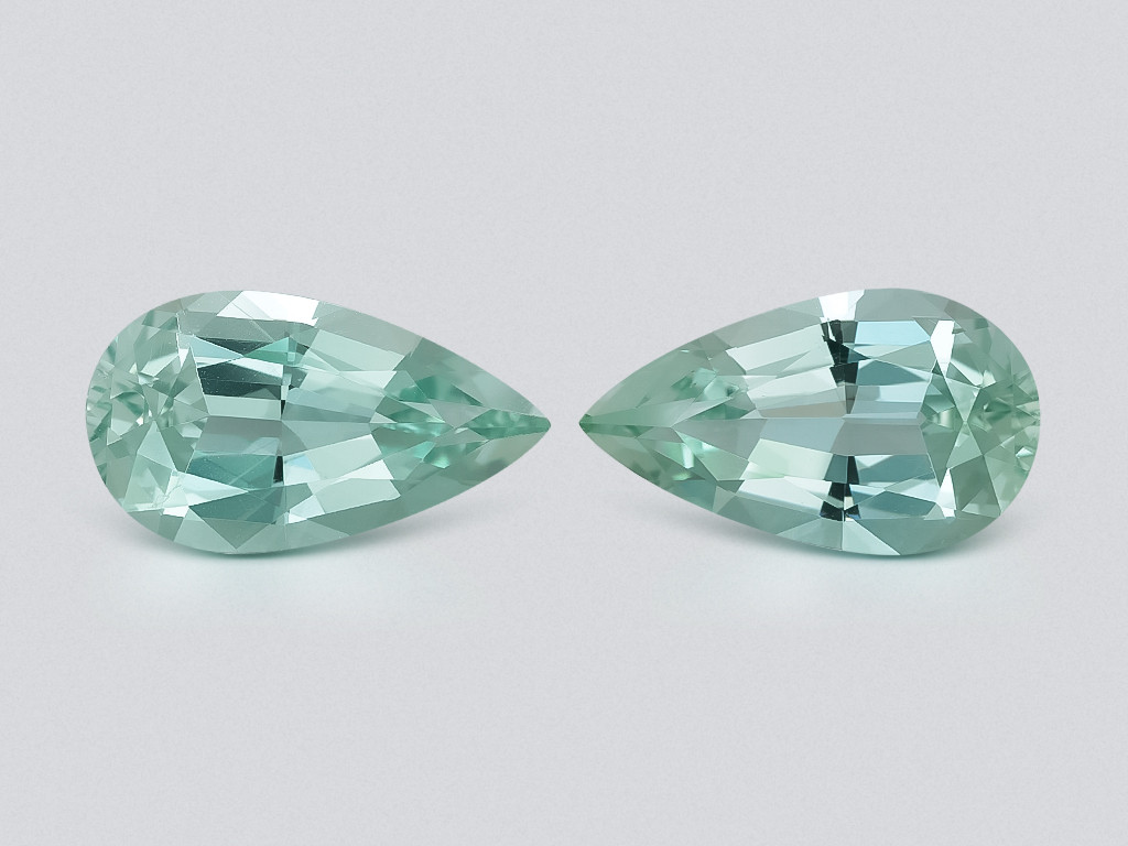 Pair of aquamarines pear cut 10.99 carats, Mozambique