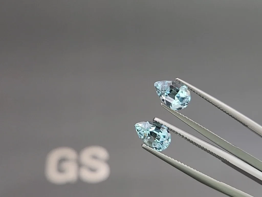 Pair of aquamarines pear cut 2.89 carats, Madagascar 3