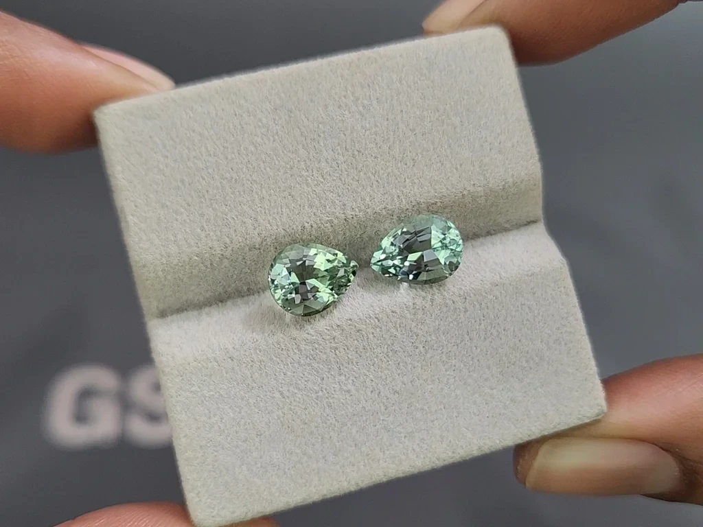 Pair of aquamarines pear cut 3.25 carats, Mozambique 4