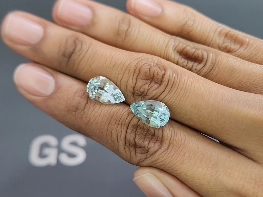 Pair of aquamarines pear cut 6.91 carats, Mozambique 2