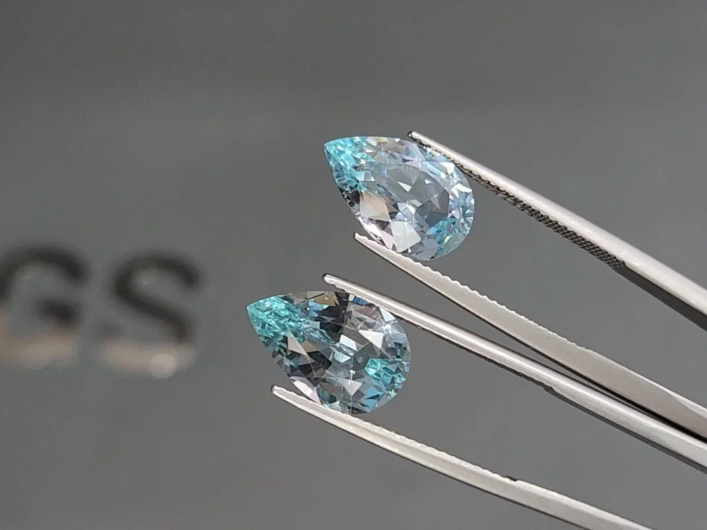 Pair of blue apatites in pear cut 8.52 carats, Brazil 3