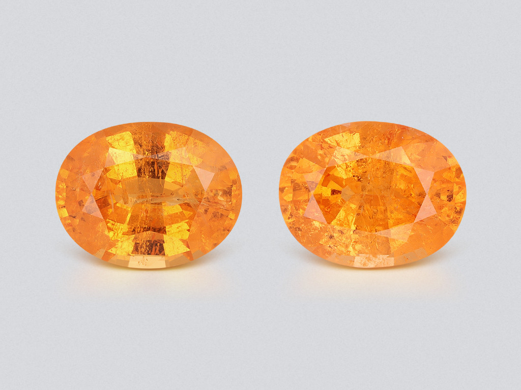 Pair of Fanta spessartines oval cut 9.67 carats, Tanzania