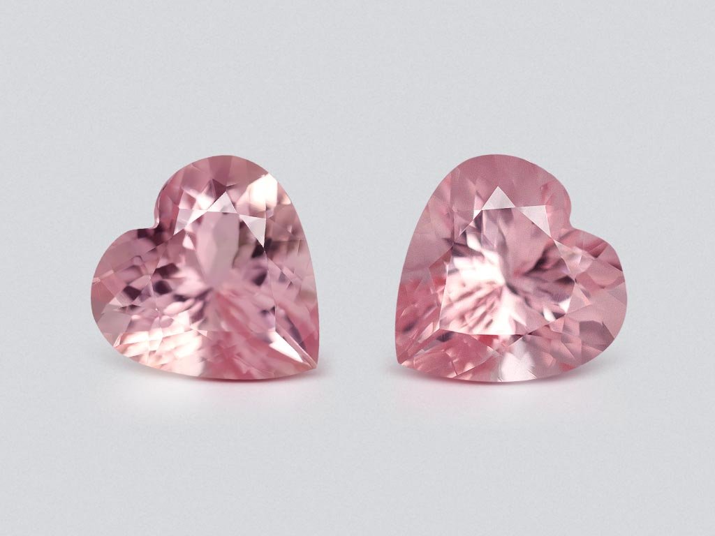 Pair of heart shaped pink morganites 6.28 carats, Madagascar