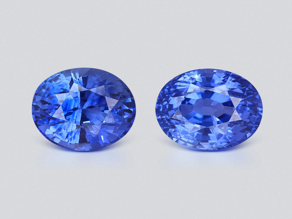 Pair of Intense Blue sapphires in oval cut 4.77carats, Sri Lanka