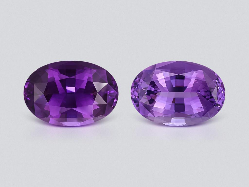 Pair of large amethysts oval cut 46.23 carats, Brazil