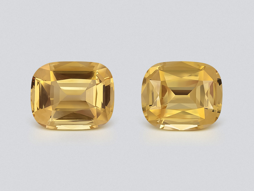 Pair of large citrines precision cut cushion 36.70 carats, Africa