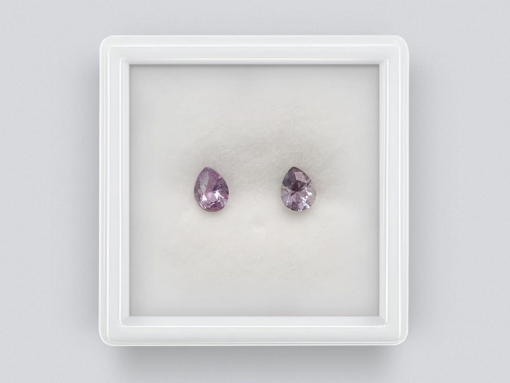 Pair of light pink cushion cut morganites 0.95 carat 5