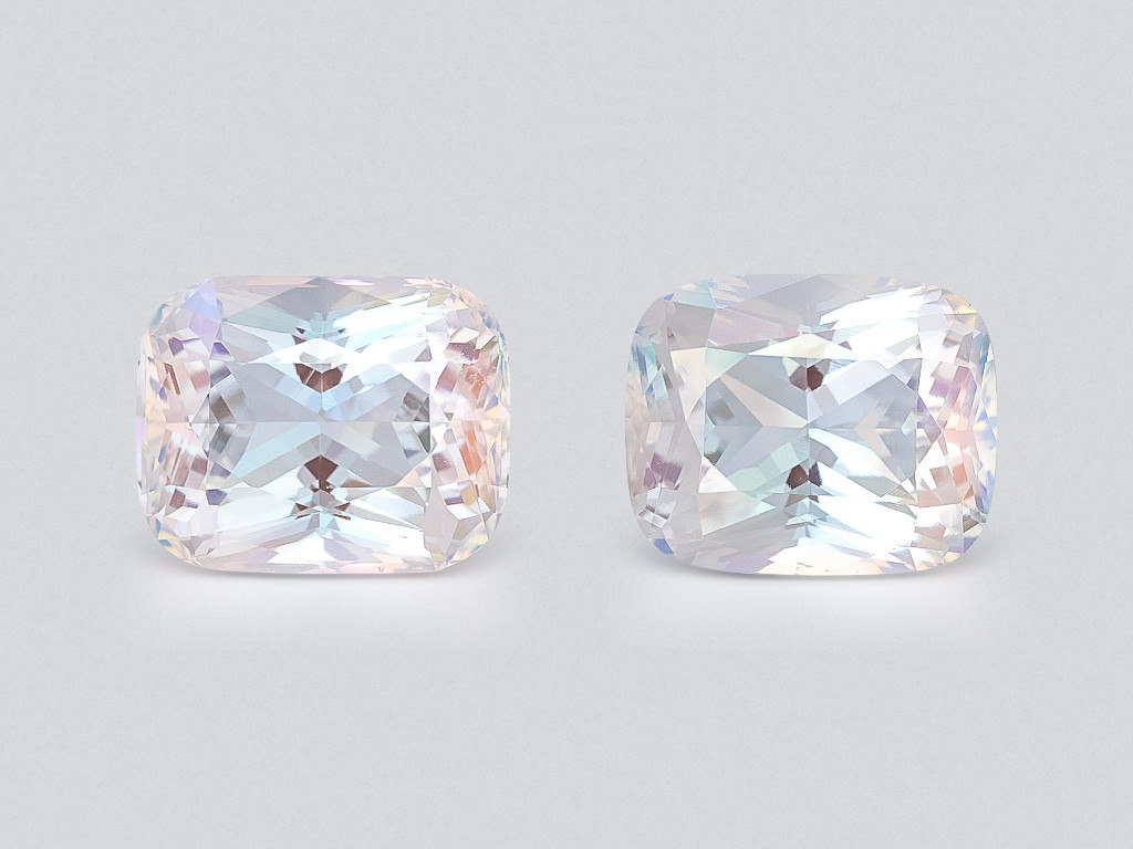 Pair of moonstones cushion cut 10.52 carats, Madagascar