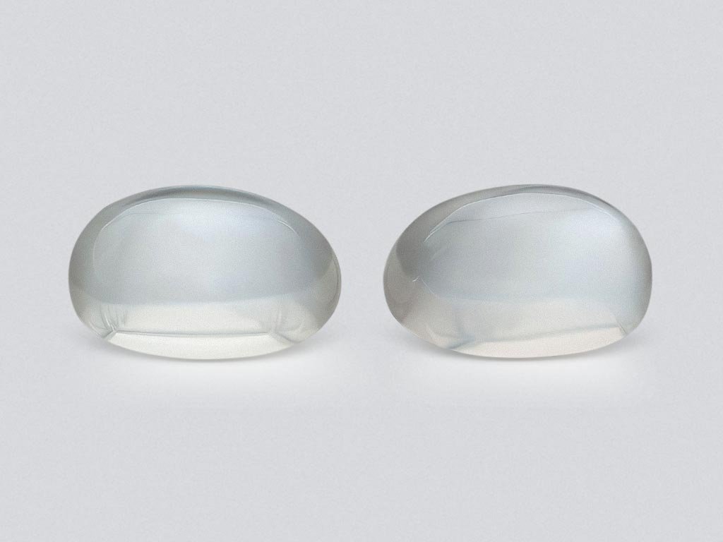 Pair of moonstones from Burma 33.71 ct