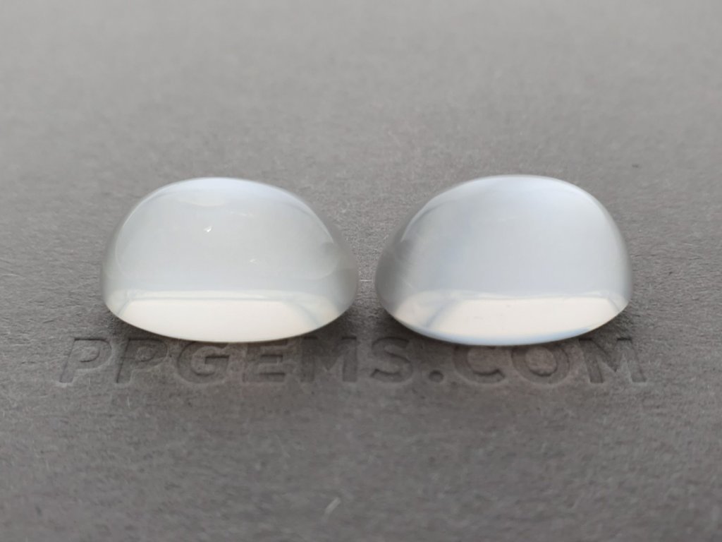 Pair of moonstones from Burma 33.71 ct 3