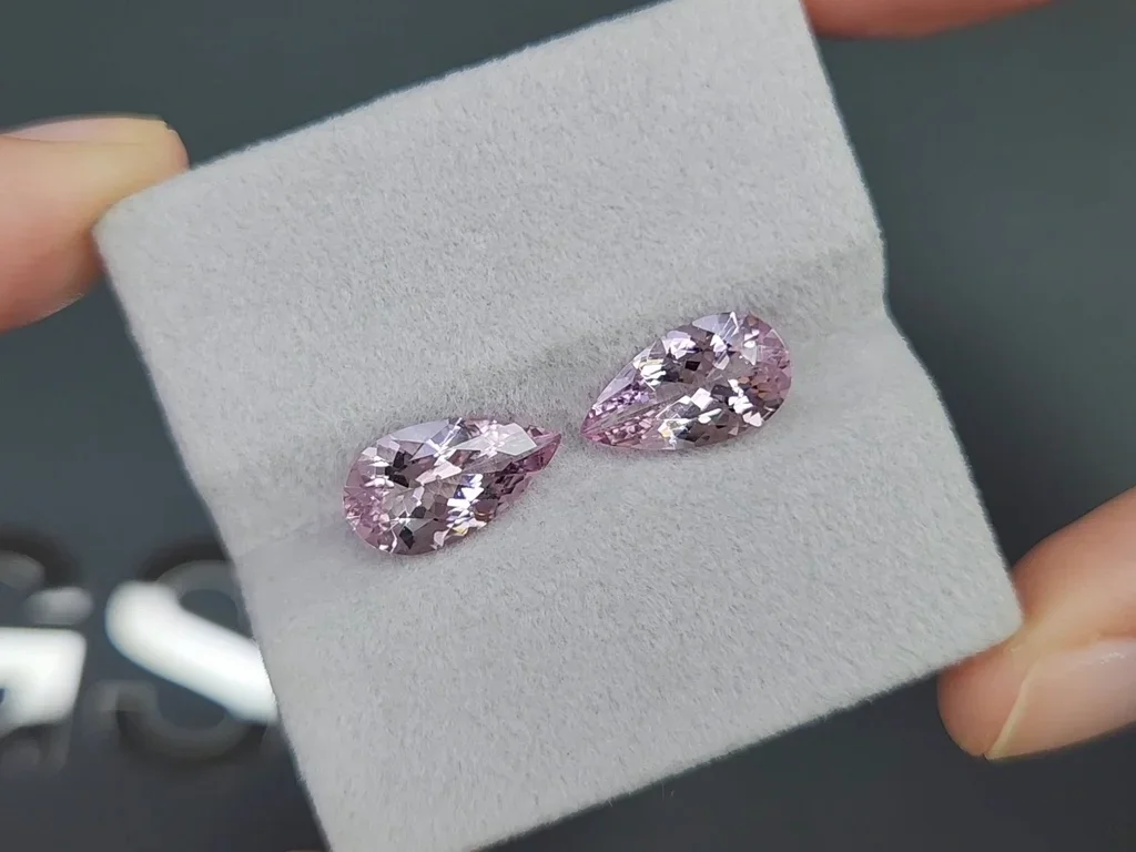 Pair of pink morganites in pear cut 4.00 carats, Madagascar 4