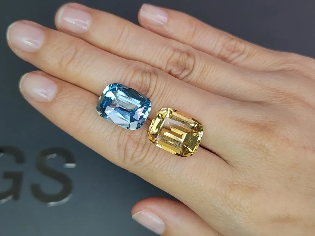 Pair of yellow citrine and Sky blue topaz in high precision cushion cut 24.88 carats 2