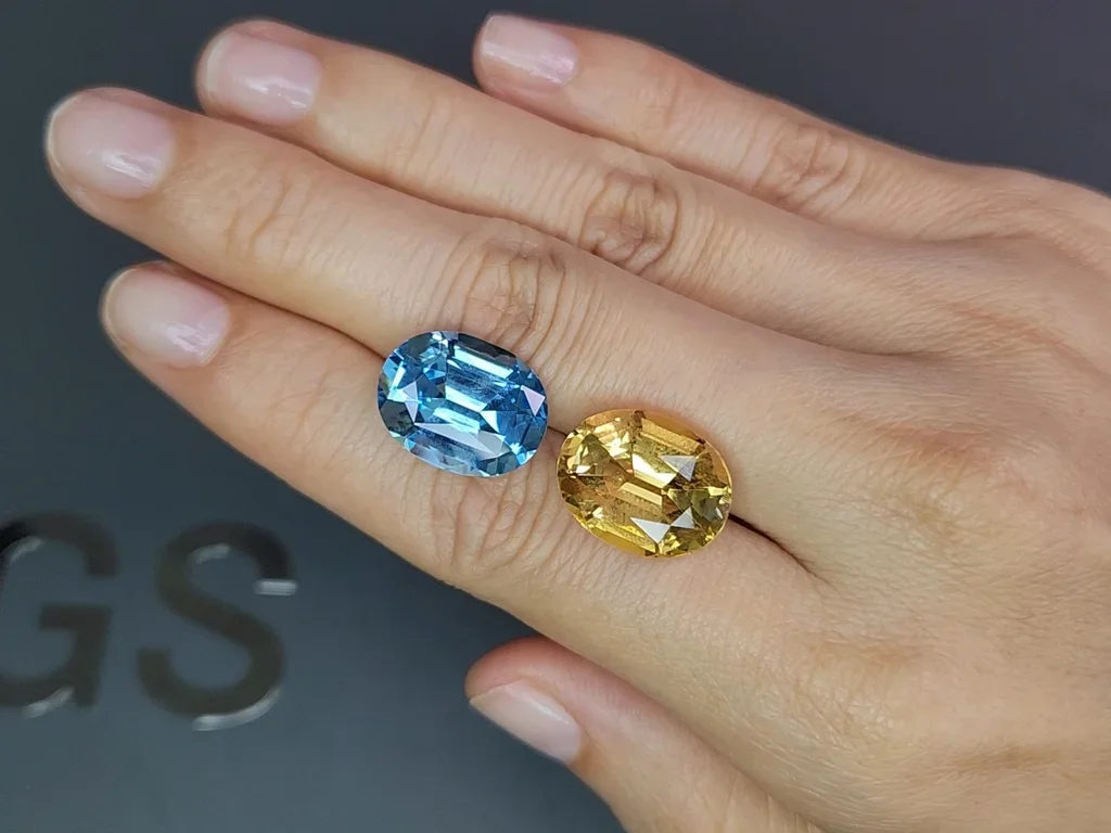 Pair of yellow citrine and sky blue topaz in high precision  cut oval 20.60 carats 2