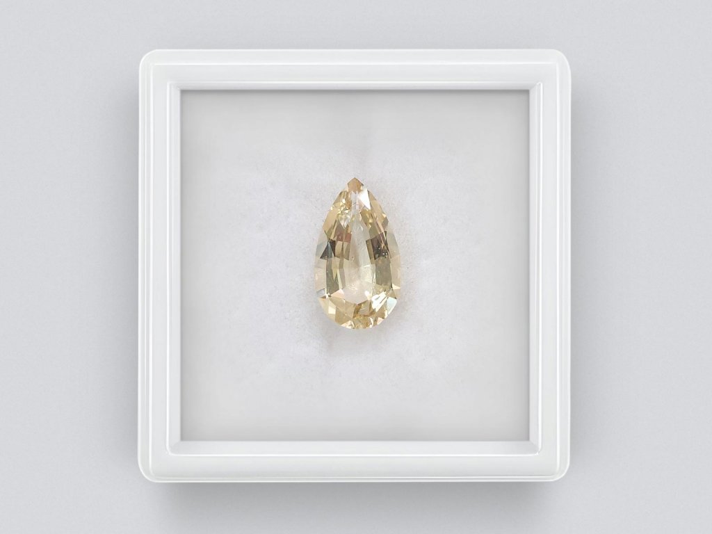 Pear-cut soft yellow beryl 3.27 carats, Nigeria