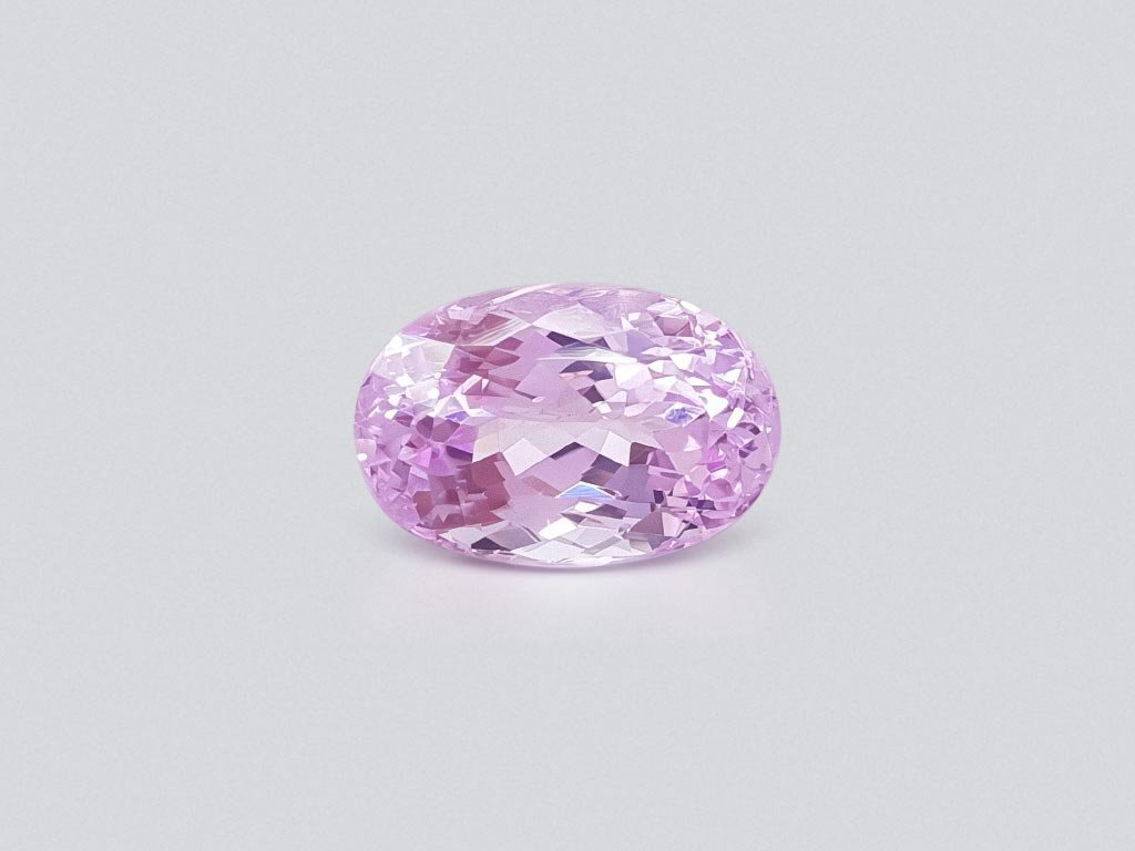 Pink oval cut kunzite 23.77 ct