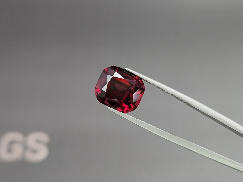 Purple garnet cushion cut  8.28 carats, Africa 3