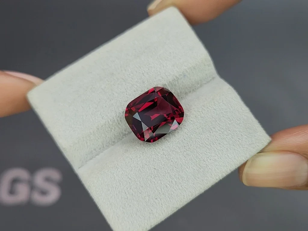 Purple garnet cushion cut  8.28 carats, Africa 4