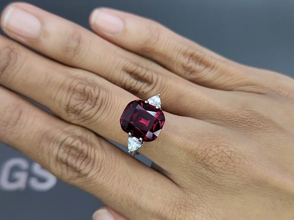Purple garnet cushion cut  8.28 carats, Africa 5