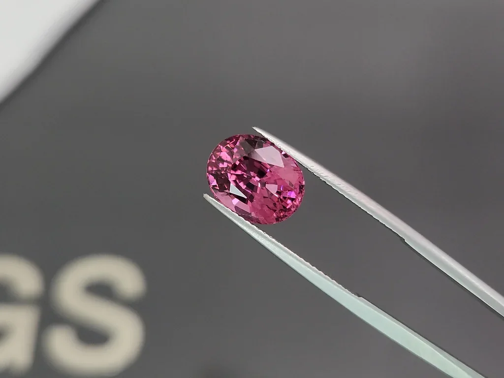 Purple-pink Mahenge spinel in oval cut 5.65 carats, Tanzania 3
