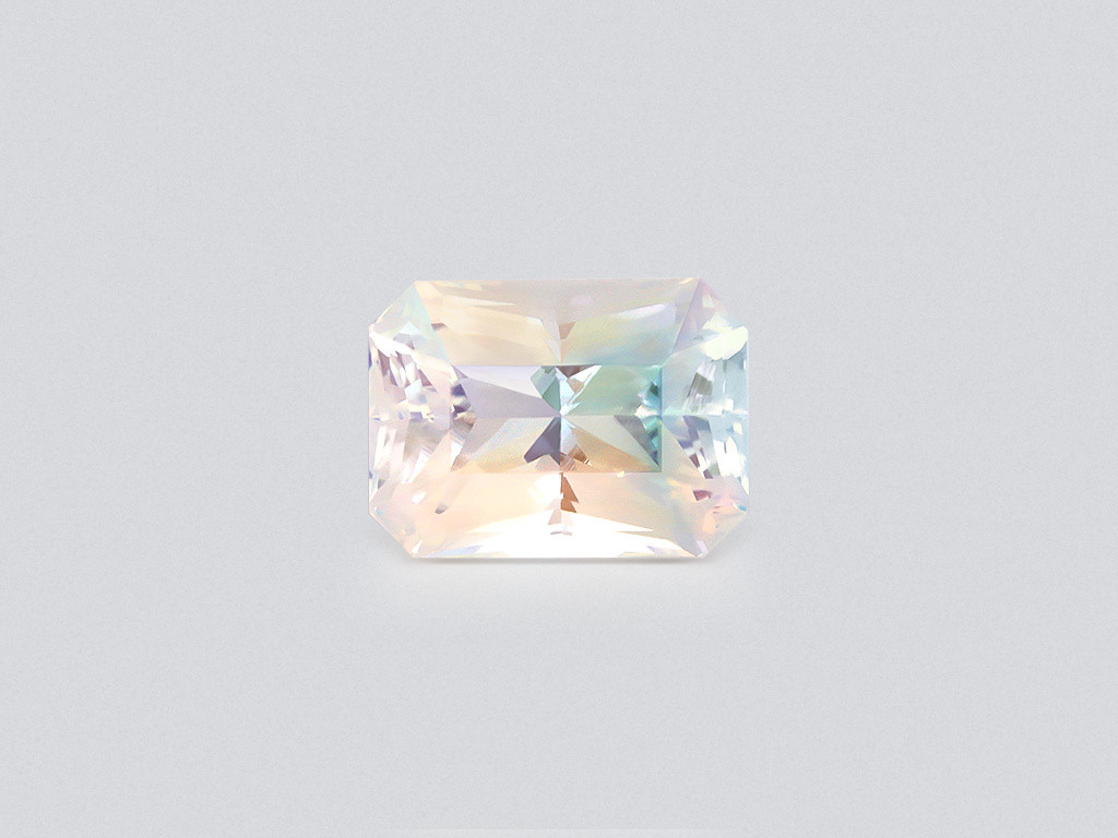 Rainbow moonstone radiant cut 10.45 carats, Madagascar