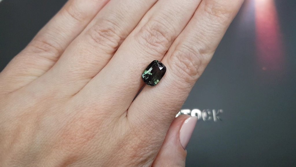 Rare alexandrite with strong color change effect in cushion cut 5.21 ct, Sri Lanka 5