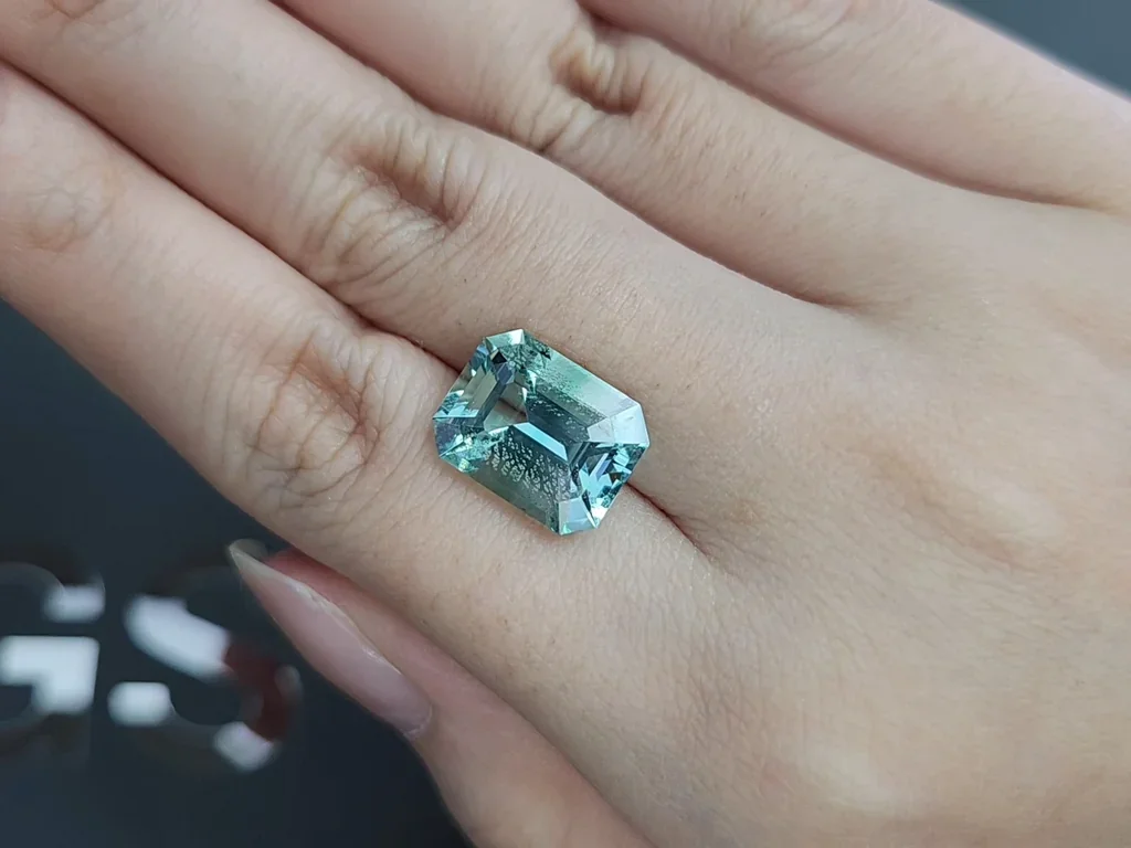 Rare green octagon cut beryl 6.38 carats, Russia 2