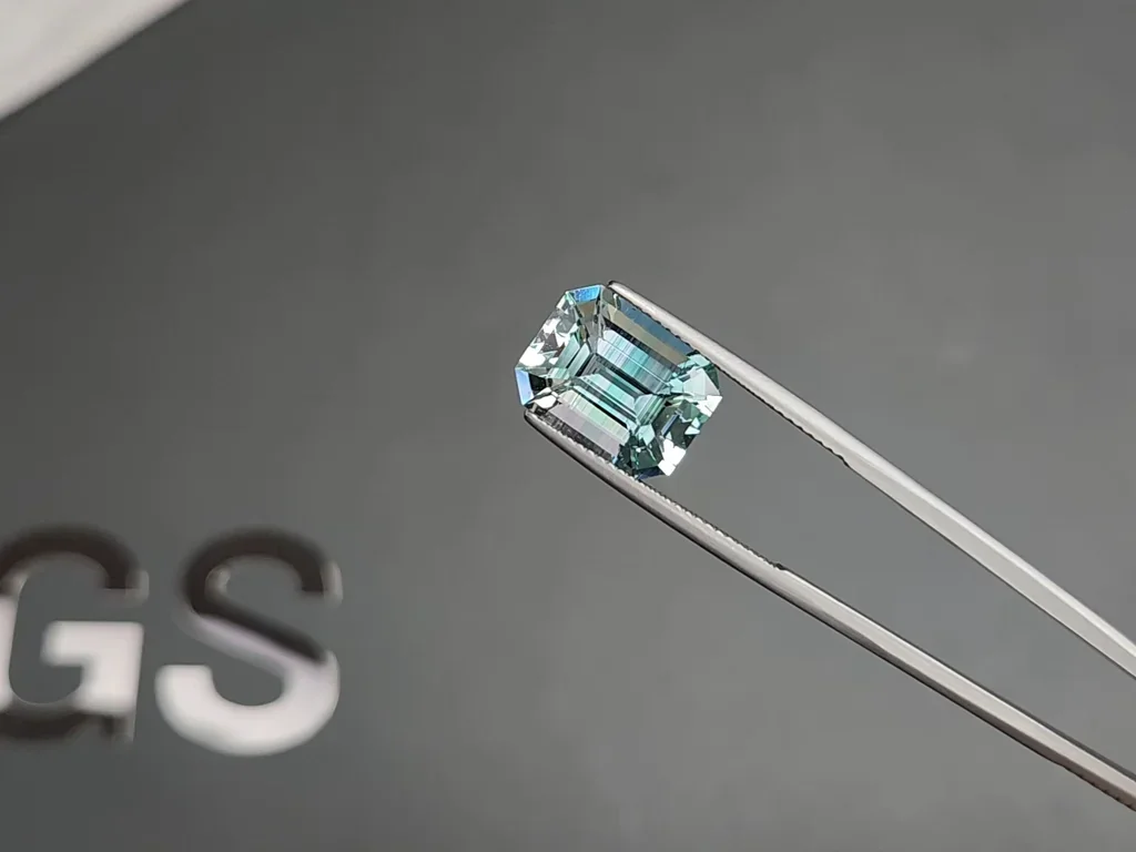 Rare green octagon cut beryl 6.38 carats, Russia 3