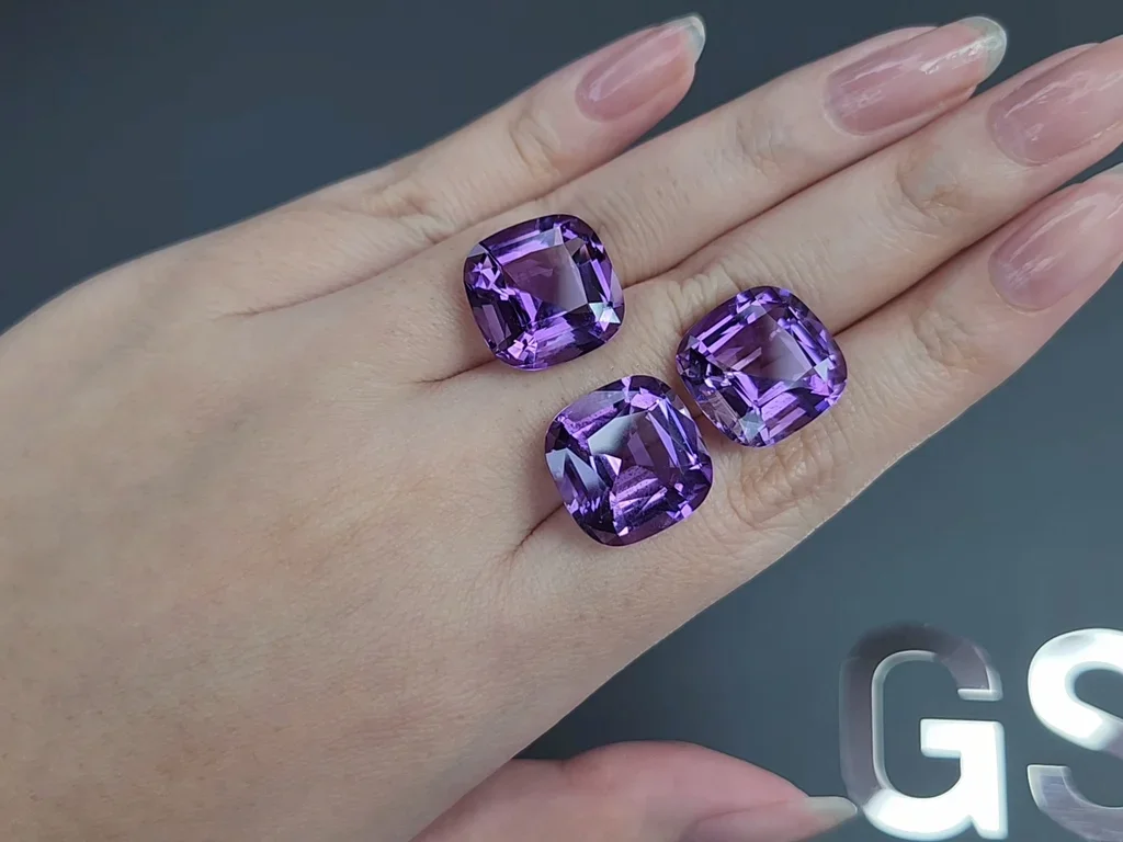Set of amethysts cushion cut 38.72 carats, Brazil 2