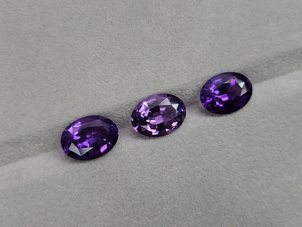 Set of amethysts oval cut 17.40 carats, Brazil 5