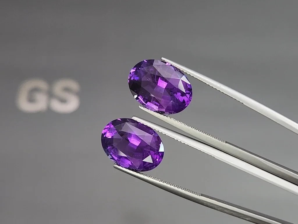 Set of amethysts oval cut 19.59 carats, Brazil 4