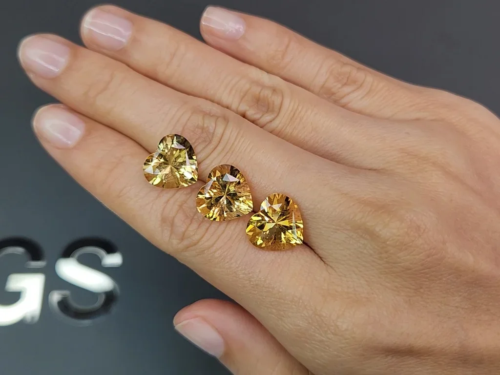Set of citrines, high precision cut heart 13.73 carats, Africa 2