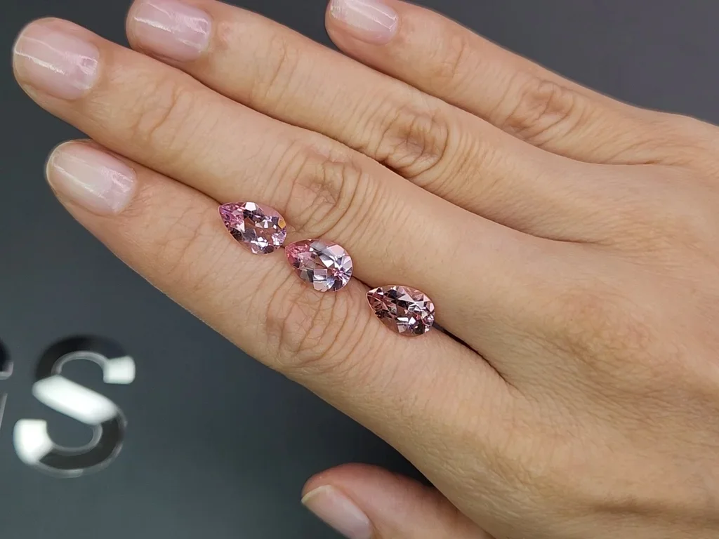 Set of pink morganites in pear cut 5.21 carats 2