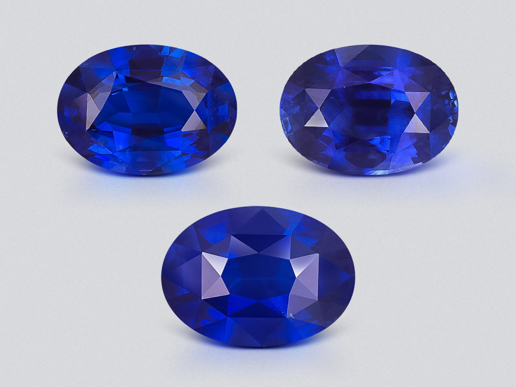 Set of Royal Blue sapphires in oval cut 10.56 carats, Sri Lanka