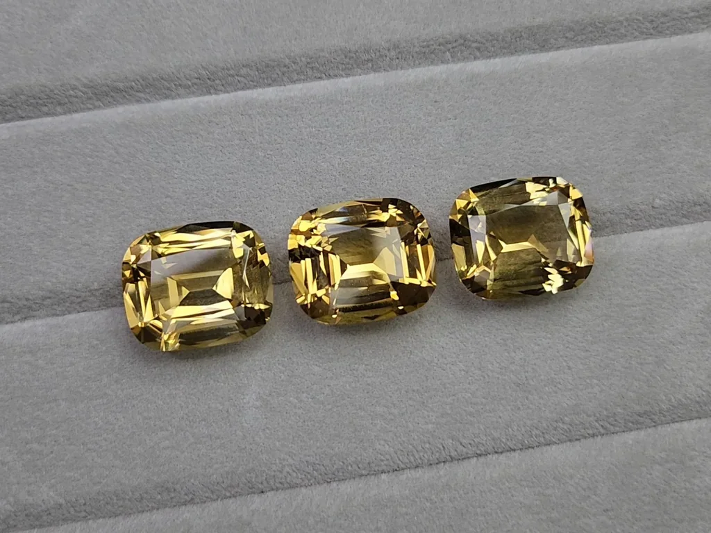Set of yellow citrines in high precision cushion cut 55.00-57.00 ct, Africa 5